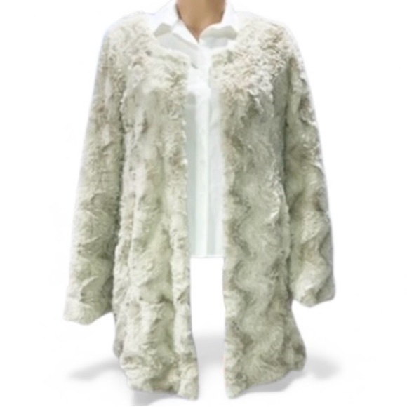Francesca’s Miami Faux Fur Teddy Penny Lane Coat Soft Cozy Furry Fuzzy Cream M - Picture 8 of 11